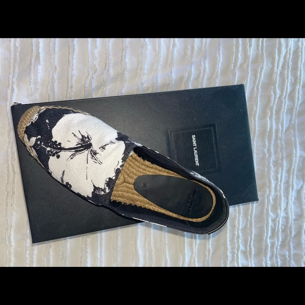 Saint Laurent flats. Brand new, never worn - Picture 2 of 4